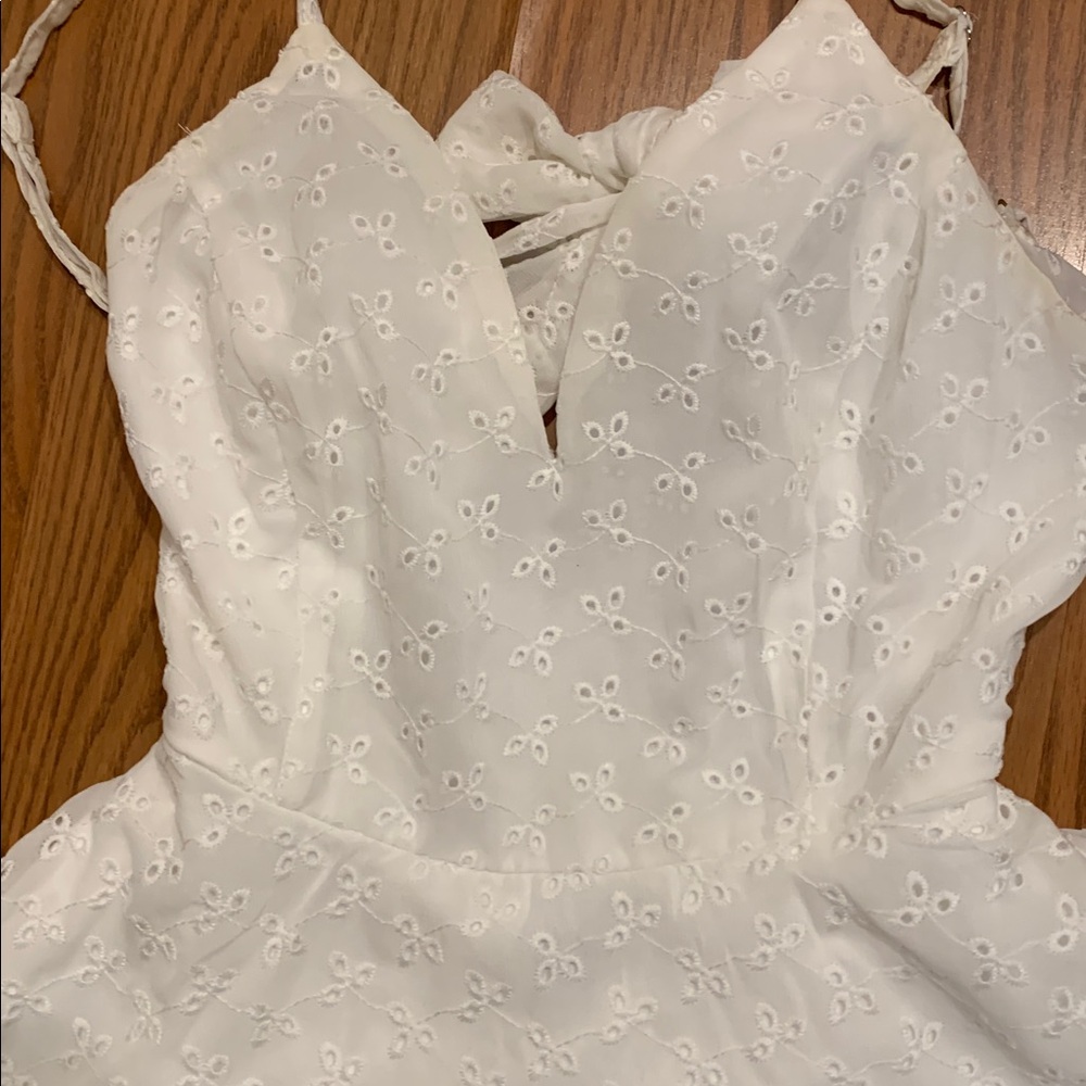 Windsor White Ruffled Dress - Picture 4 of 11